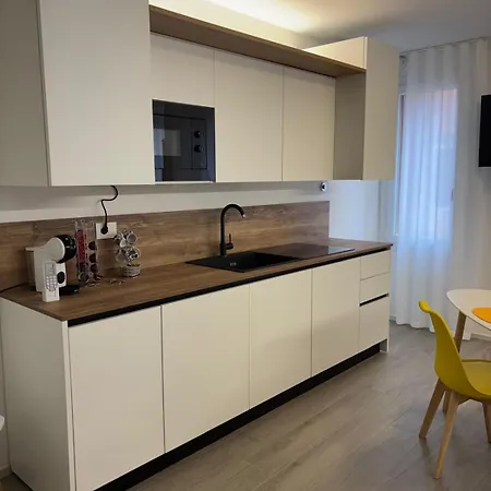 Golden House Apartsuite Apartman *